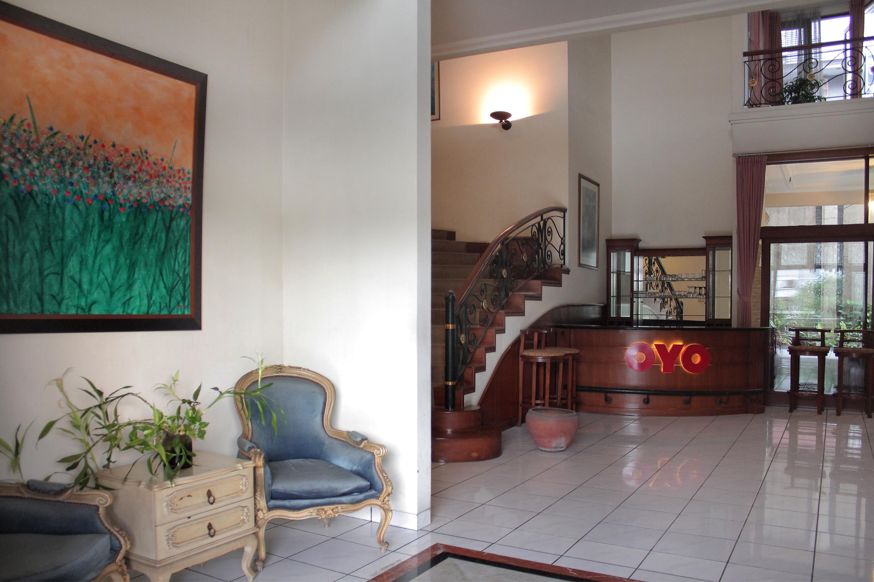 Super Oyo 123 Puri Lotus Otel Cakarta Dış mekan fotoğraf