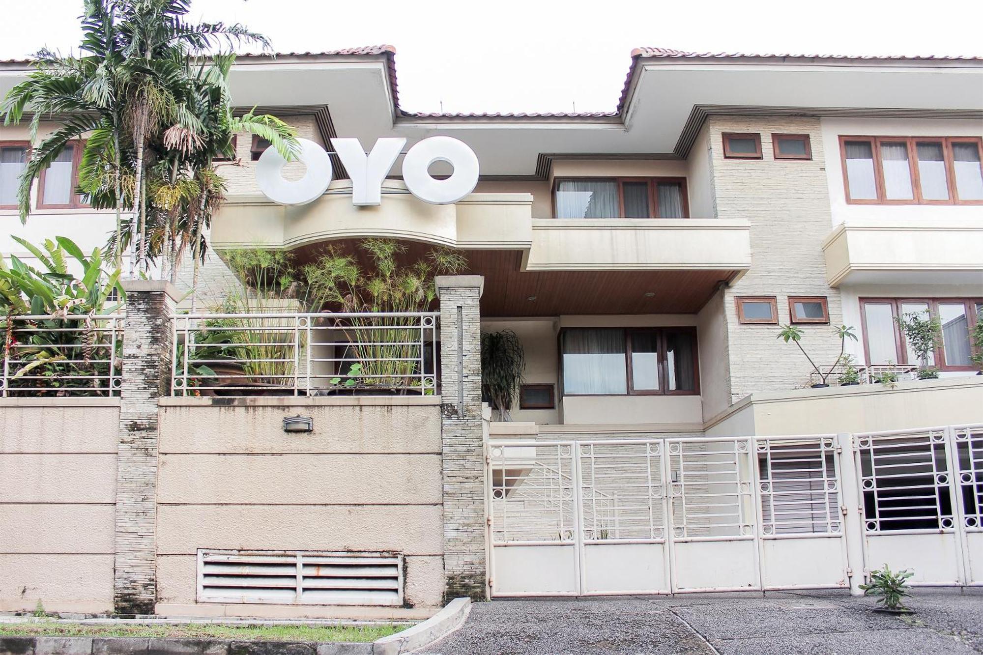 Super Oyo 123 Puri Lotus Otel Cakarta Dış mekan fotoğraf